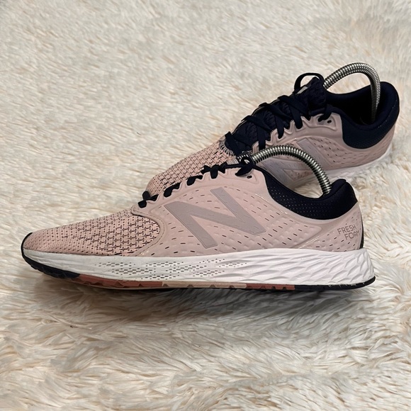 New Balance Fresh Foam Zante women sneakers size 9 - Picture 2 of 14